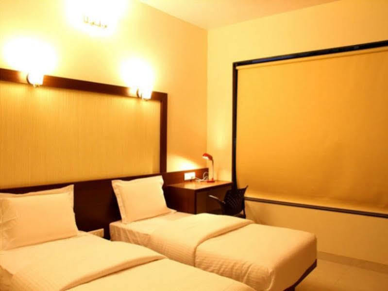 Eco Inn Pune Extérieur photo